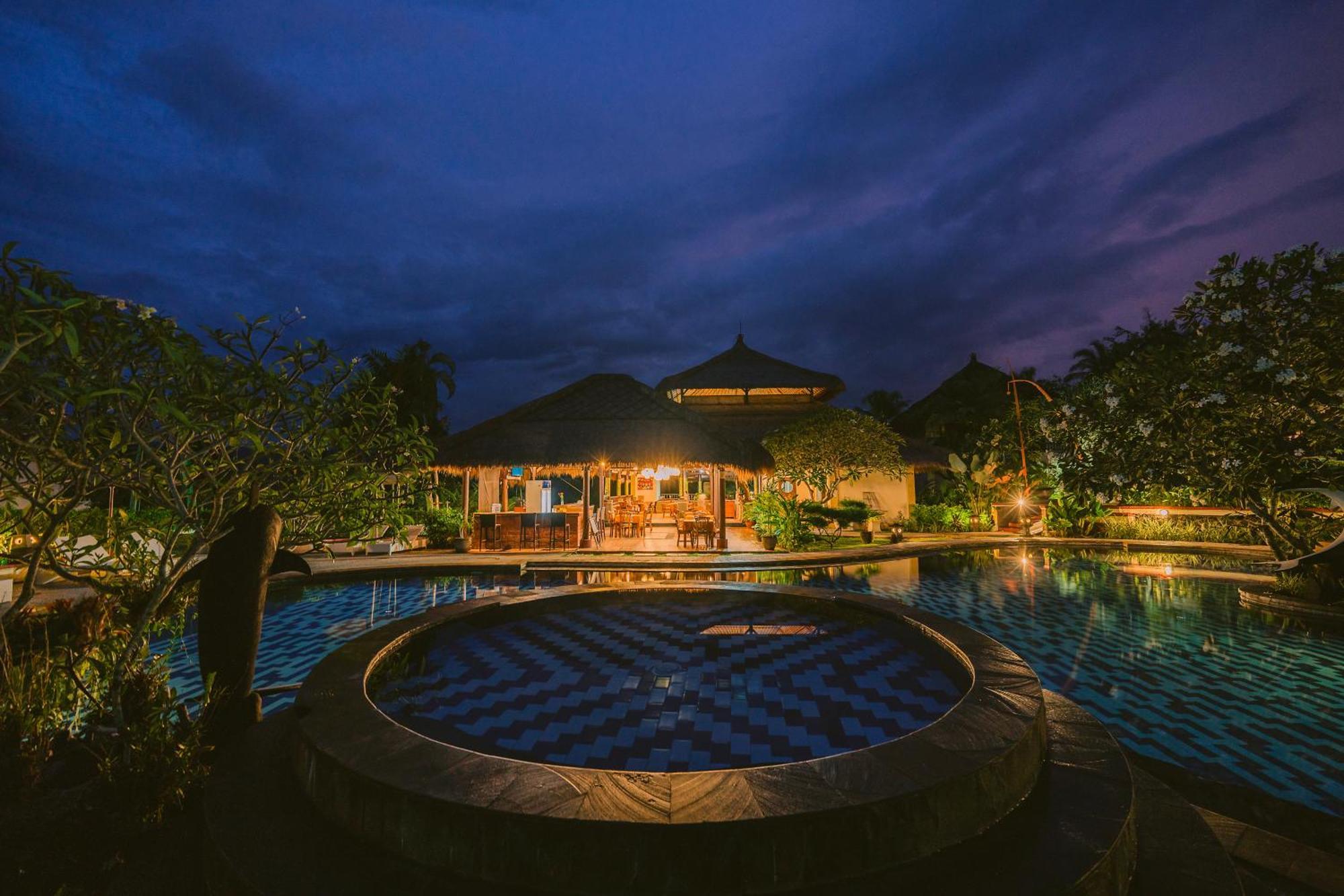 Medewi Bay Retreat Hotel Pulukan Exterior photo
